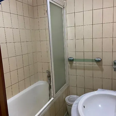 Medina Centro מלון 2*