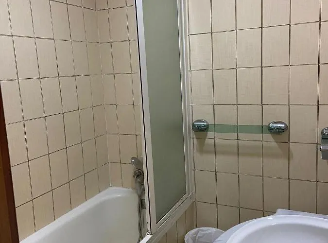 Medina Centro ホテル 2*